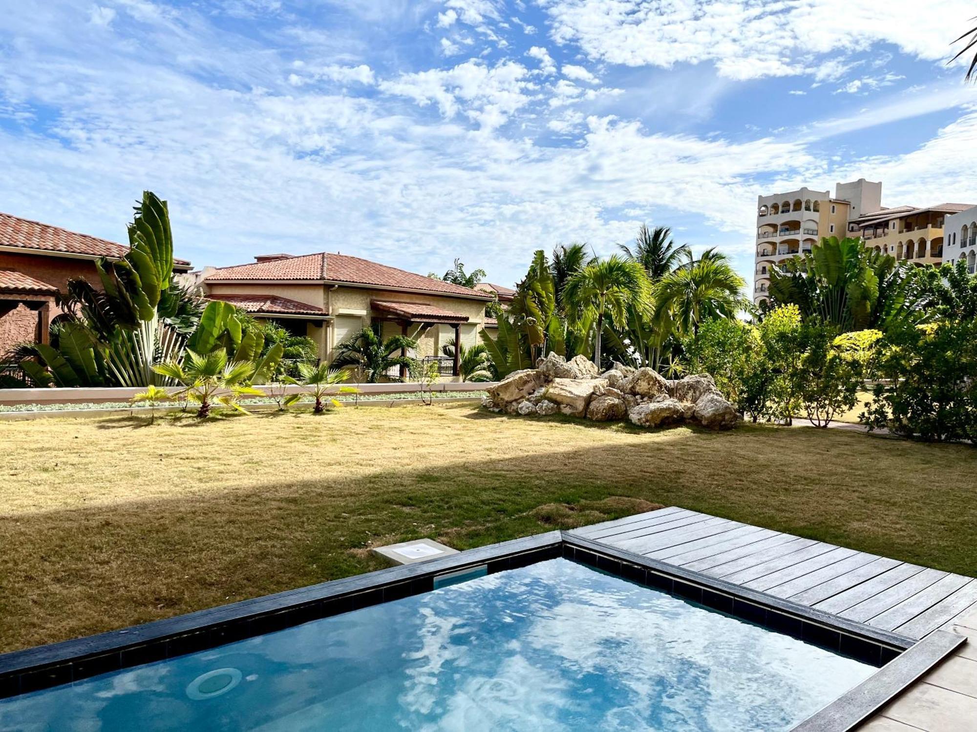 The Hotel Porto Cupecoy Philipsburg  Esterno foto